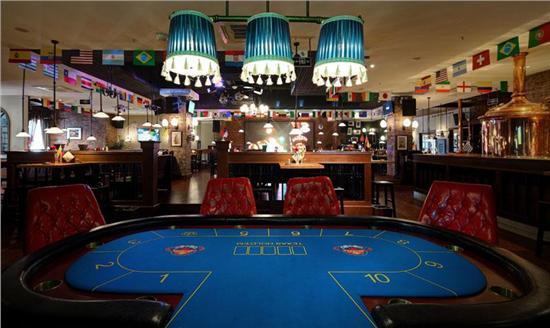 ****圈俱乐部推荐:打牌多年只能勉强不亏?做到这7点,牌技上层楼(图1) ****圈俱乐部推荐:打牌多年只能勉强不亏?做到这7点,牌技上层楼(图1)